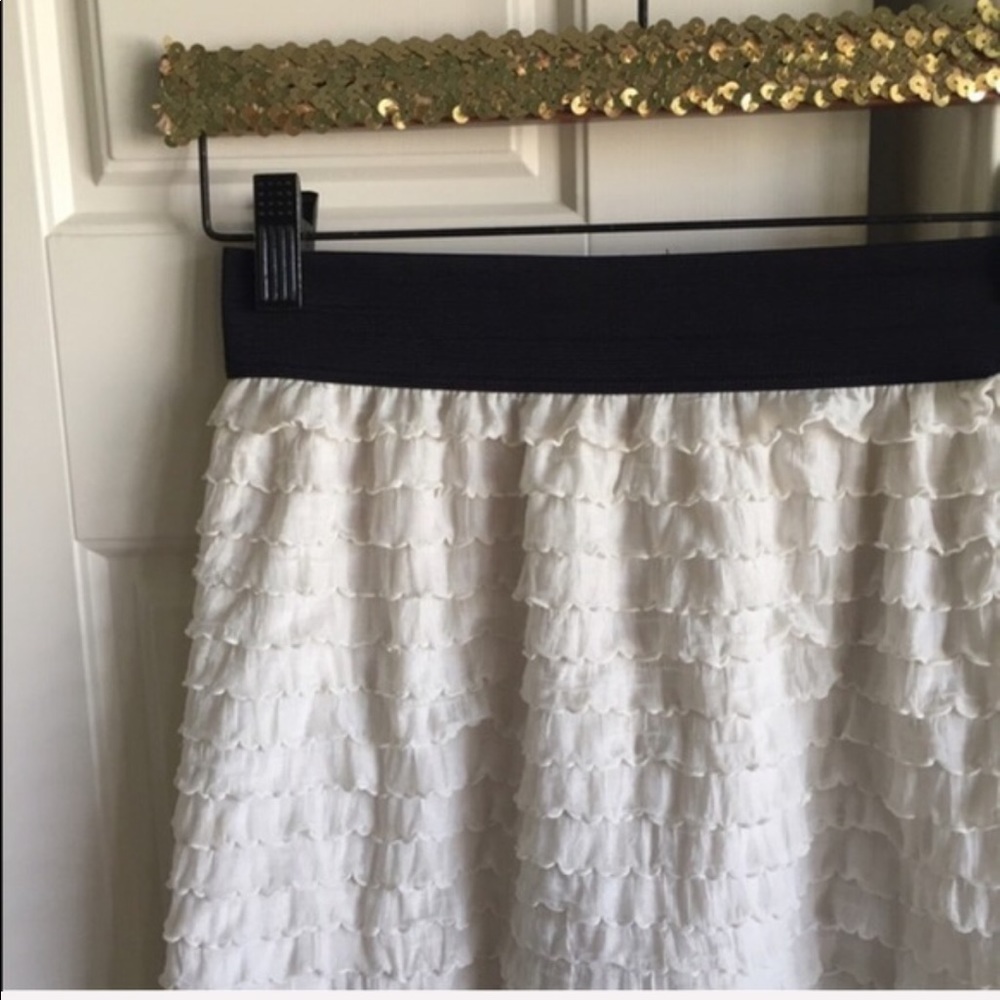 Ruffle Stretchy Pencil Skirt